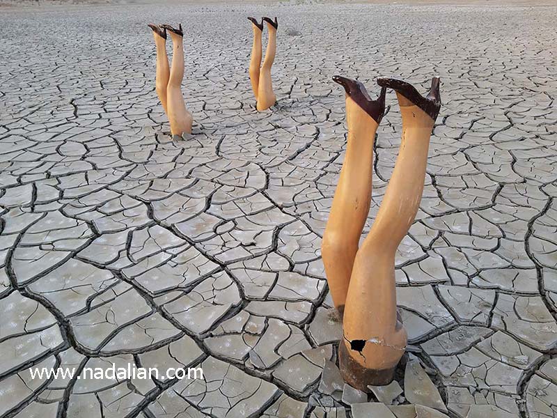 الهه های تشنه، اجرا شده در یک سد سنتی جزیره قشم